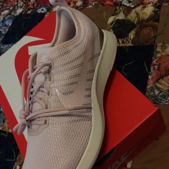 Nike Shoes - Picture 3 of 5